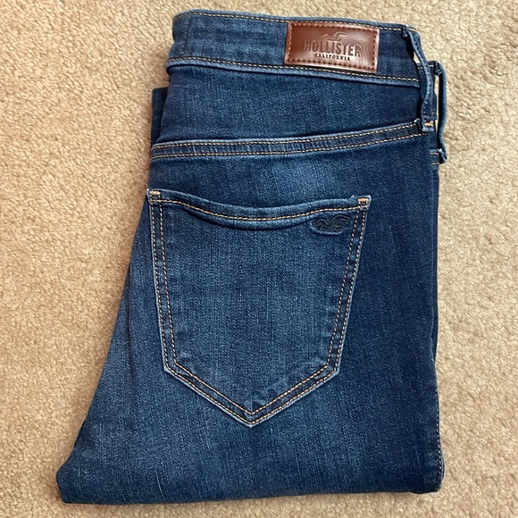 Hollister High-Rise Super Skinny Jeans - Picture 1 of 3